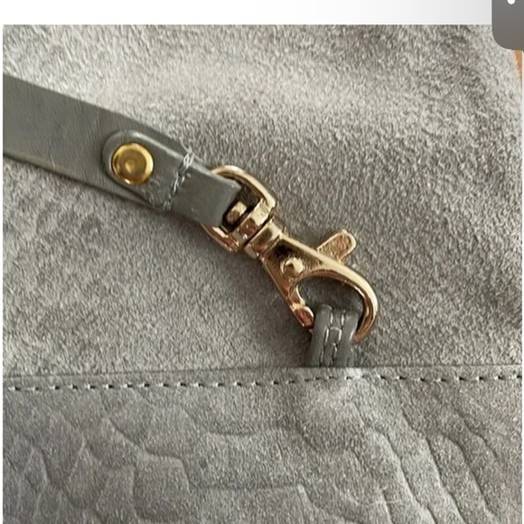 Topshop Suede Clutch/Crossbody.   Grey excellent condition. - Picture 6 of 9